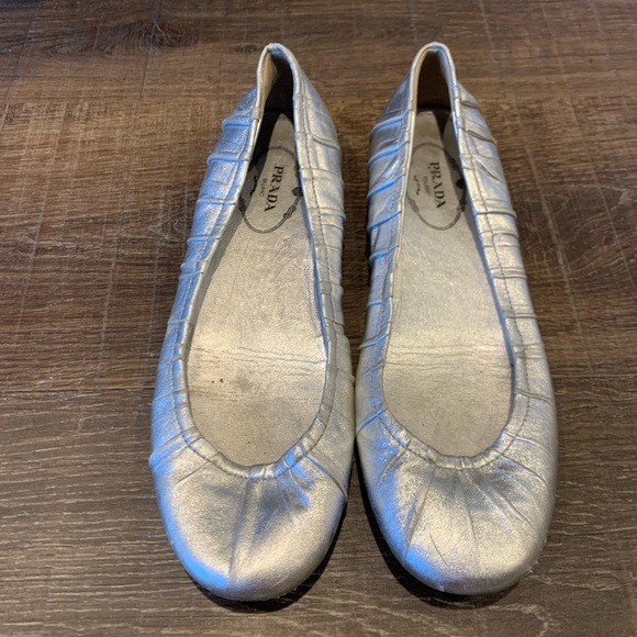 VINTAGE PRADA FLATS - Picture 2 of 7